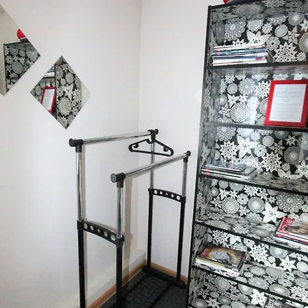 Slippers House Bed & Breakfast 2*